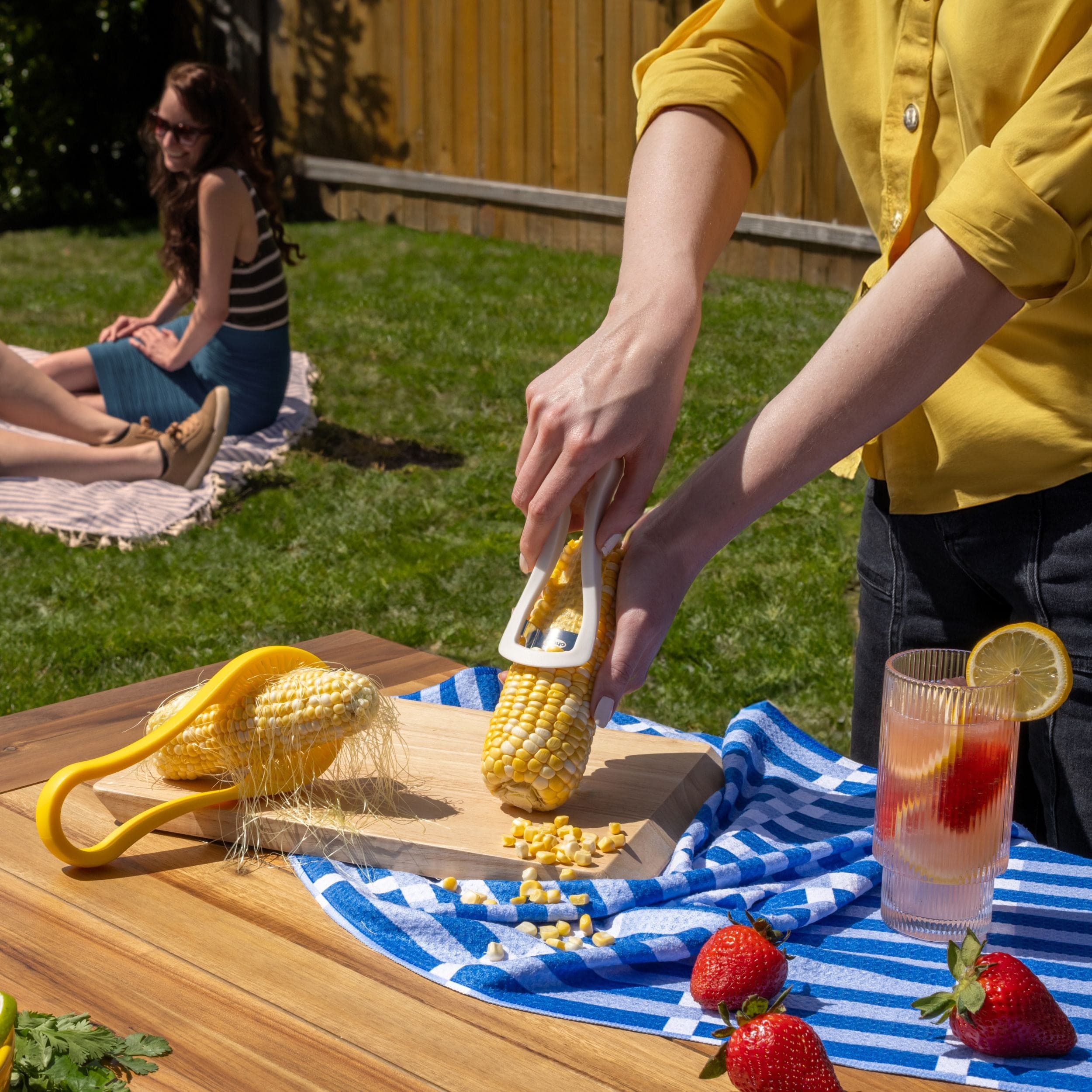 Chefn Corn Silkster & Peeler Nesting Corn Tool Set Corn Silkster & Peeler Nesting Corn Tool Set