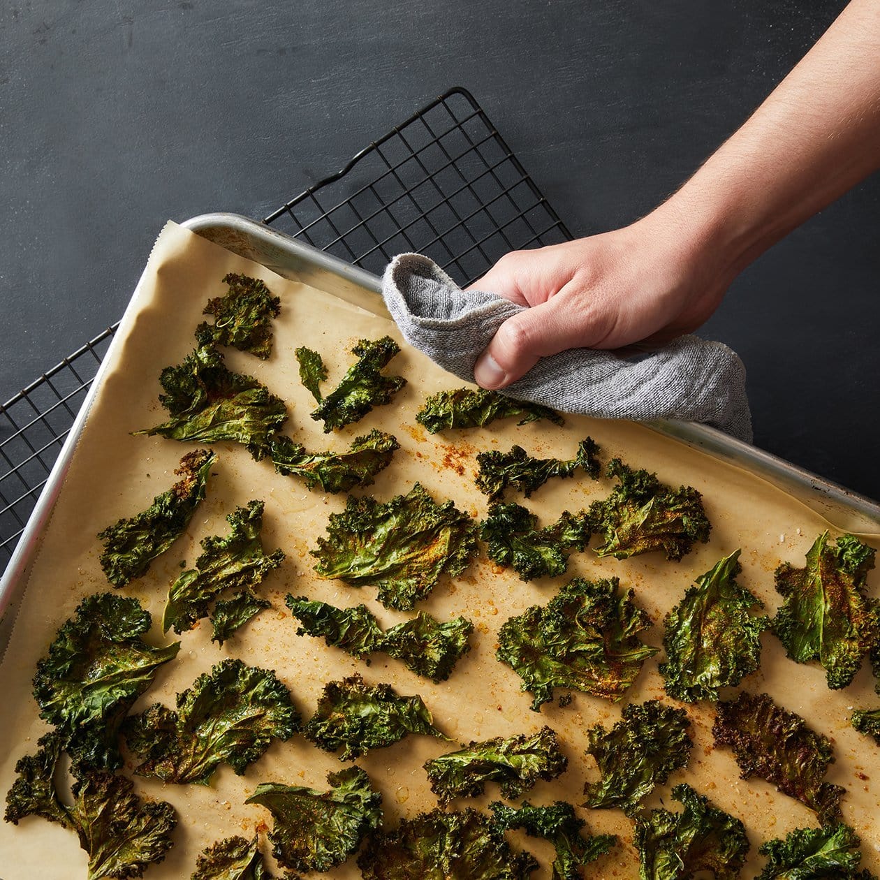 Chefn Fruit & Vegetable Prep Looseleaf Plus Kale and Greens Stripper