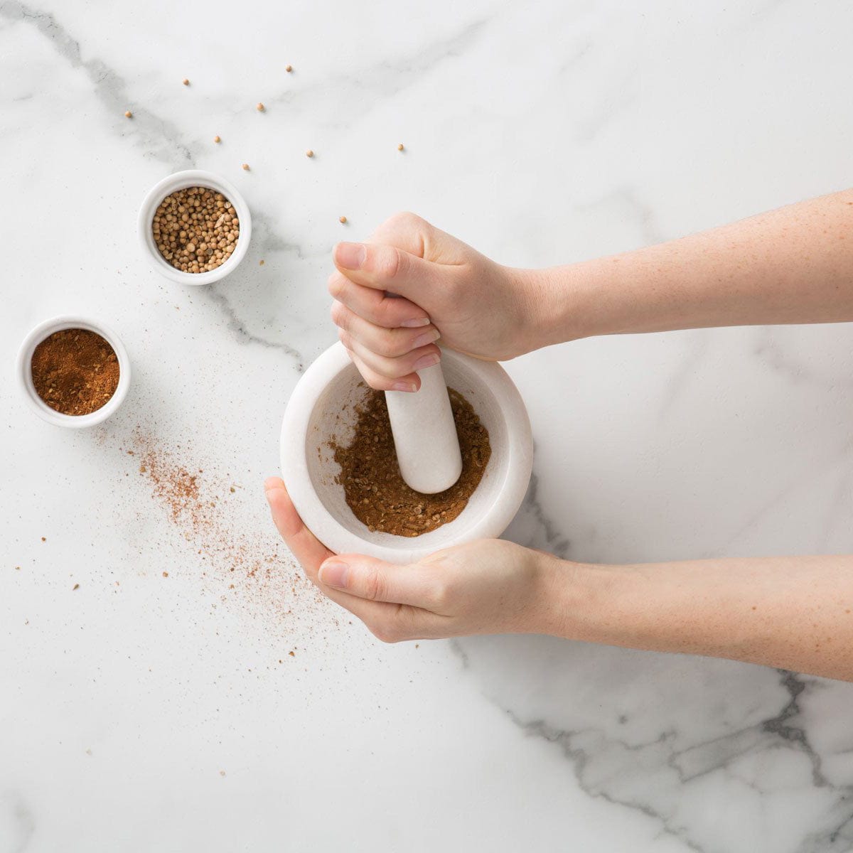 Chefn Accessories & Tools Mortar and Pestle - Marble and Silicone