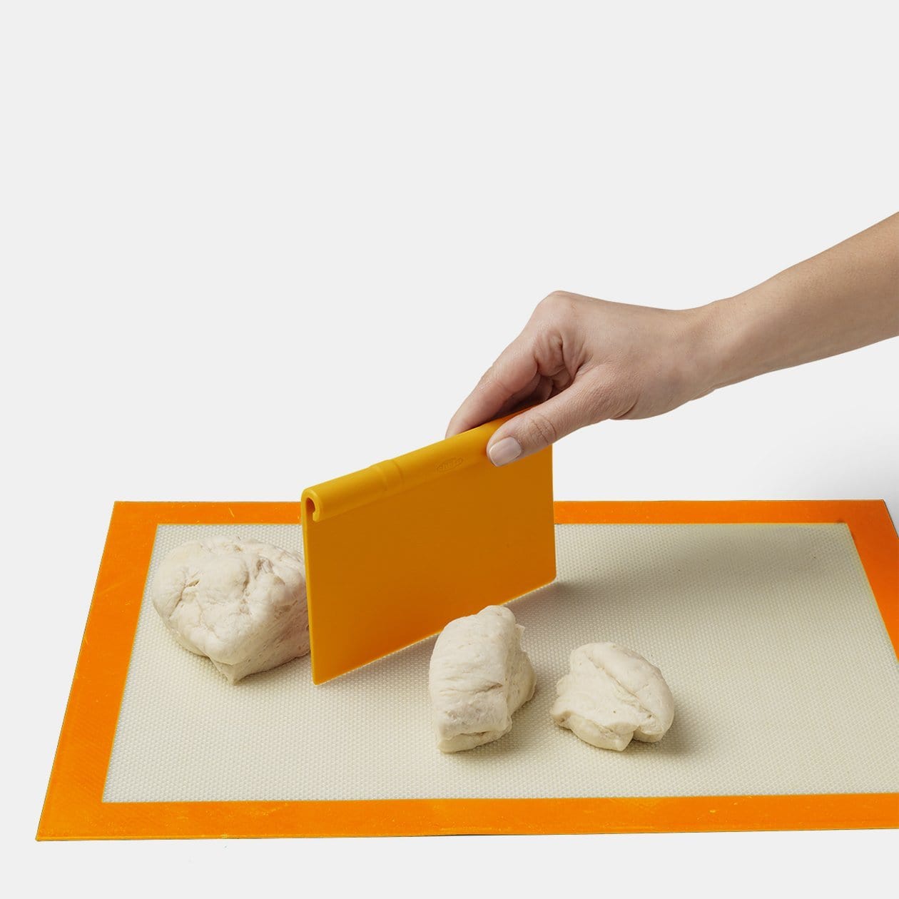 Chefn Baking & Measuring Pastrio 3-in-1 Bench Scraper Set