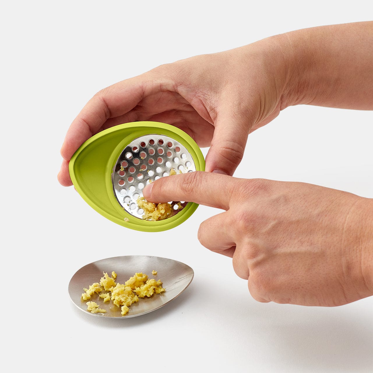 Chefn Peel 'n Grate Ginger Peeler + Grater