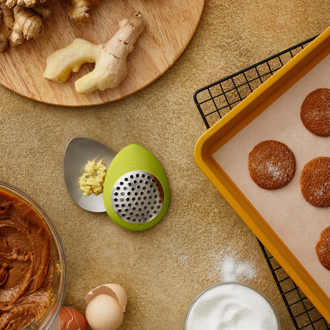 Chefn Peel 'n Grate Ginger Peeler + Grater