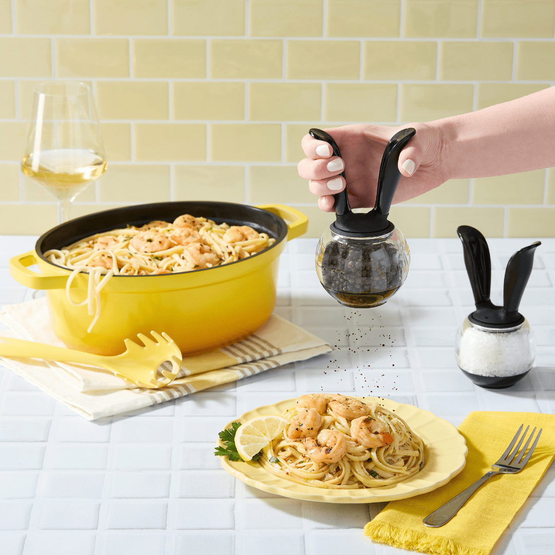 Chefn Salt & Pepper SaltBall Salt Grinder